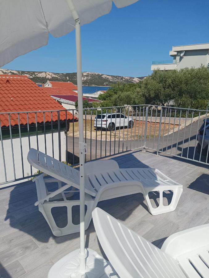Val Apartmani, Stara Novalja Kültér fotó