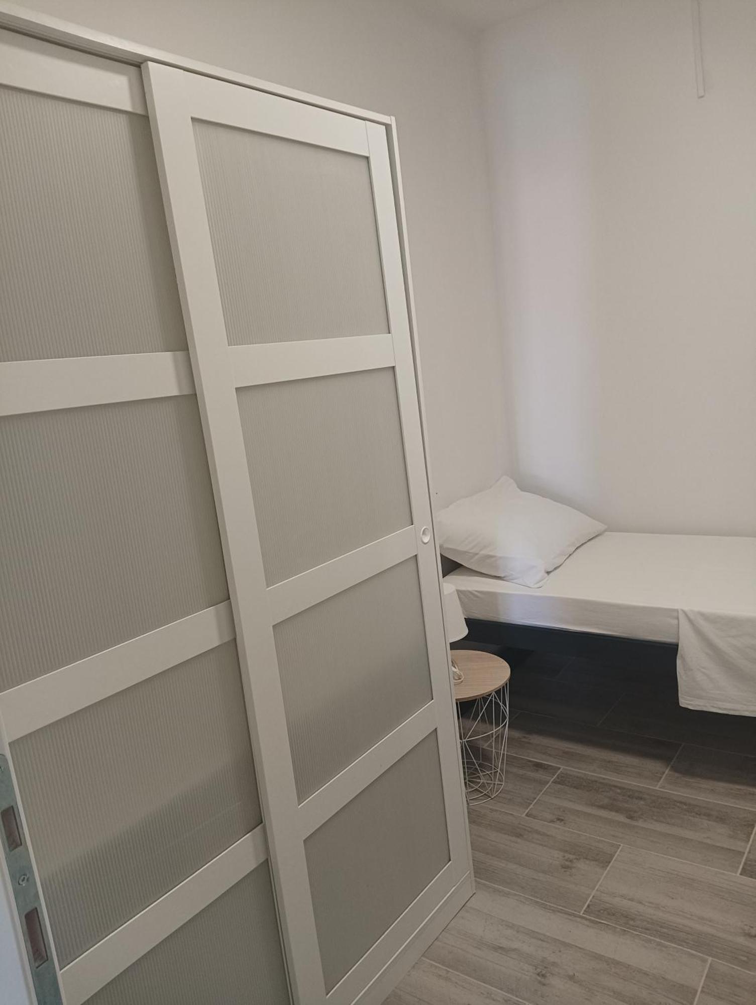 Val Apartmani, Stara Novalja Kültér fotó
