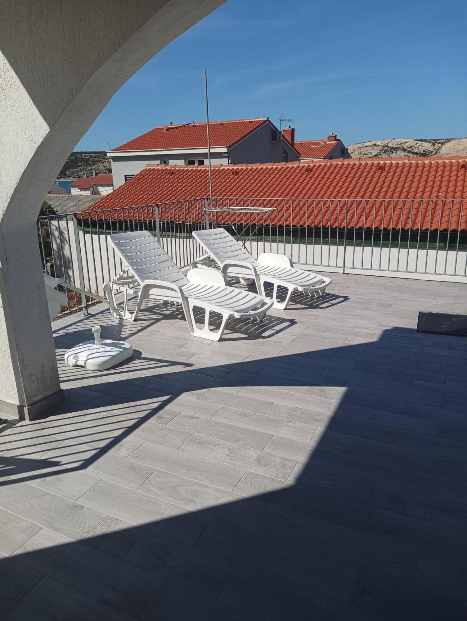Val Apartmani, Stara Novalja Kültér fotó