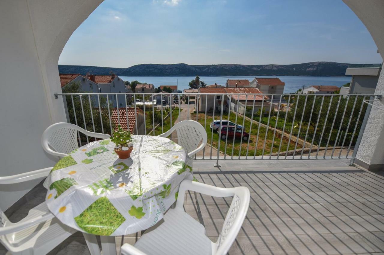 Val Apartmani, Stara Novalja Kültér fotó